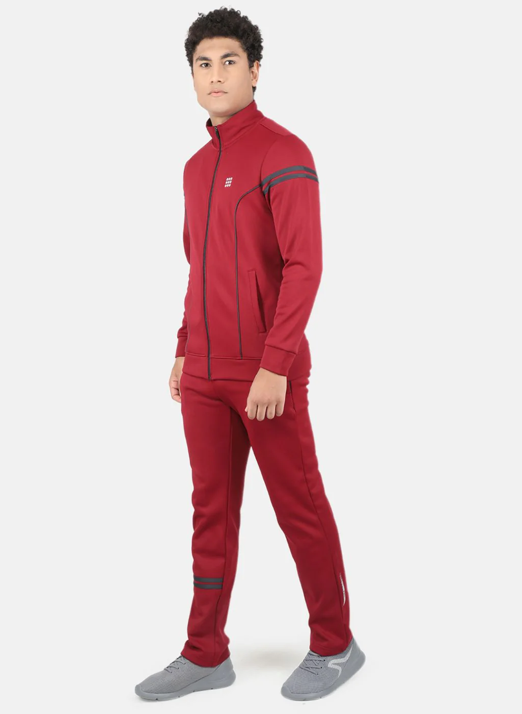 Rock.it Men Maroon Solid Tracksuit - Image 2