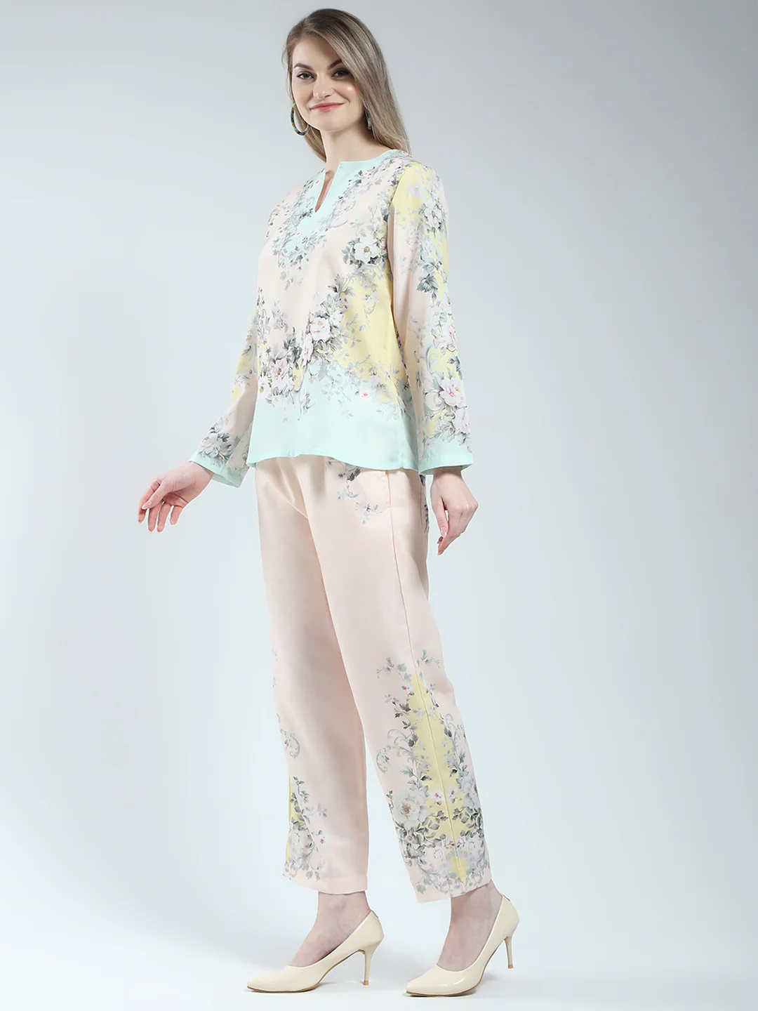 Women Beige Printed Round Neck Full Sleeve Cords Set - Image 3