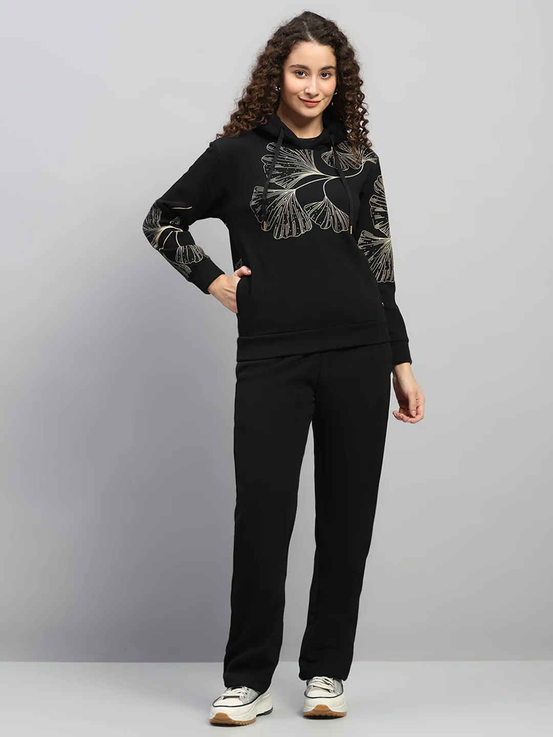 Women Black Printed Hooded Full Sleeve Winter Tracksuit