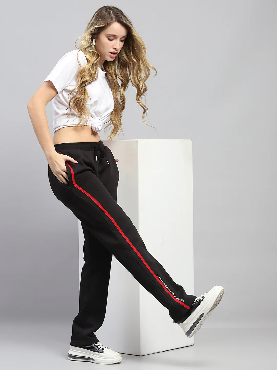 Women Black Solid Regular Fit Lower - Image 2