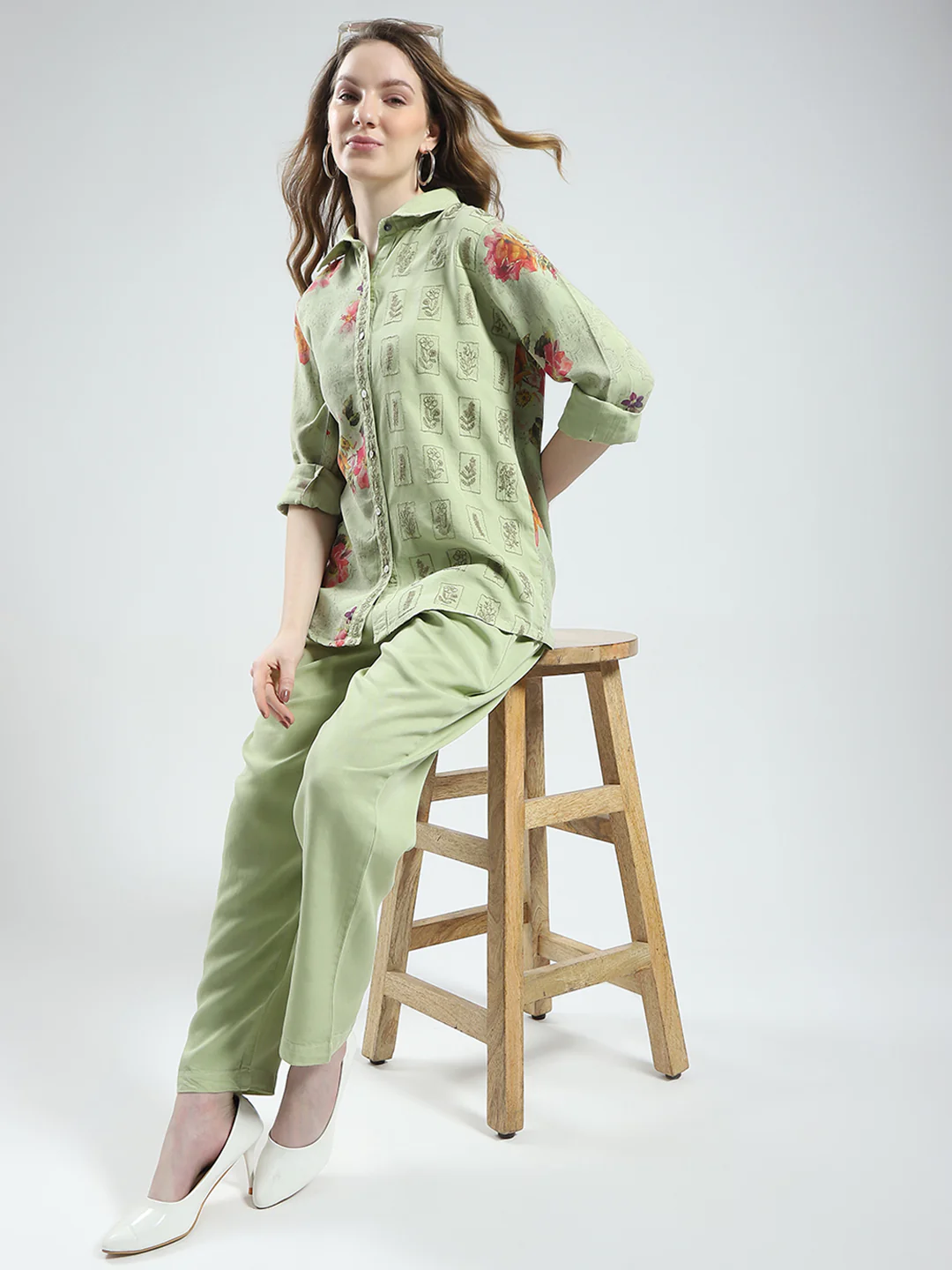 Women Green Printed Collar Full Sleeve Cords Set - Image 2