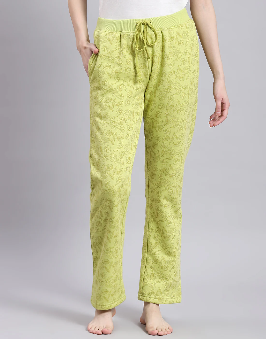 Women Green Printed Regular Fit Winter Lower