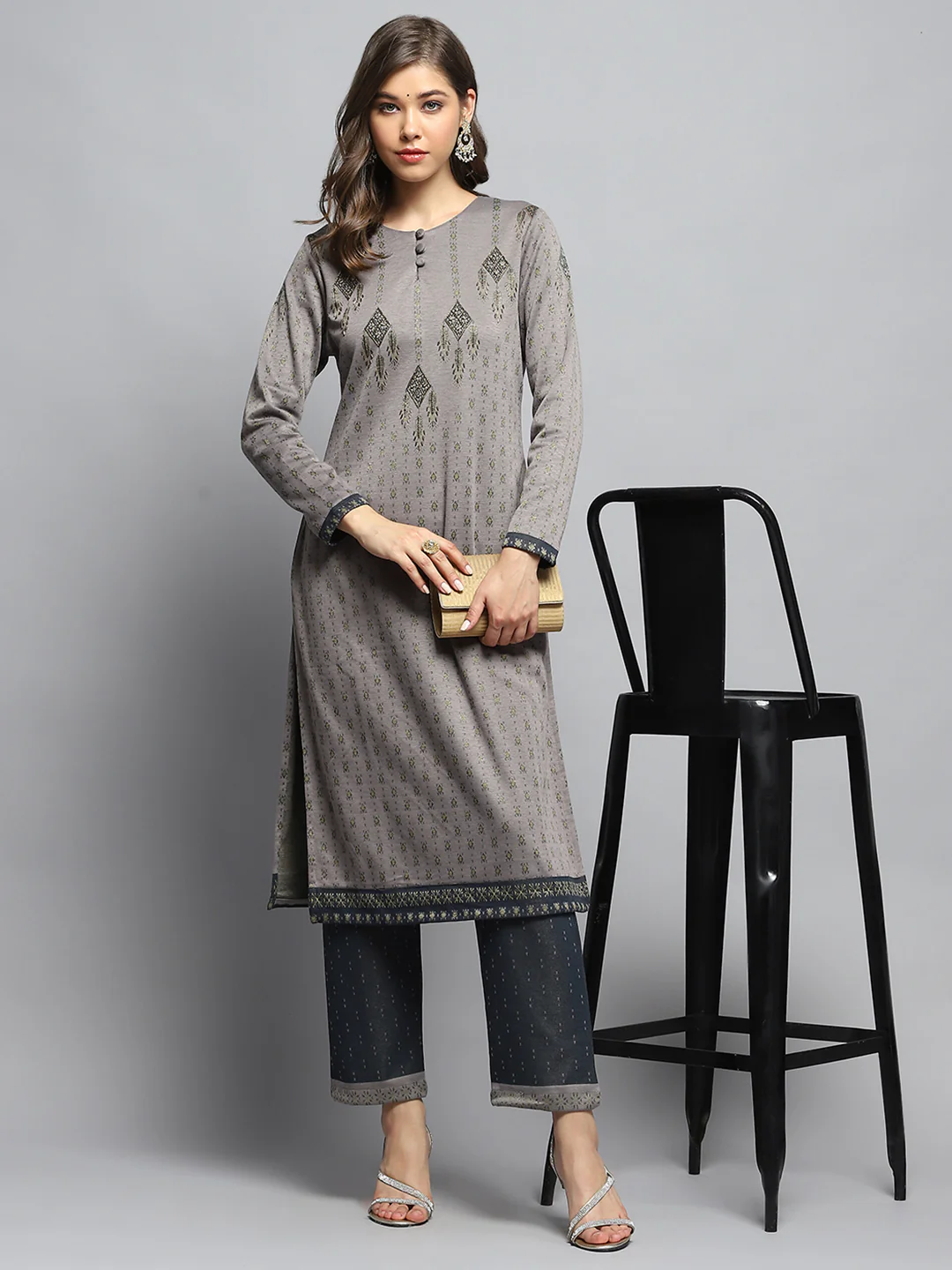 Women Green Self Design Round Neck Full Sleeve Kurti Set - Image 2