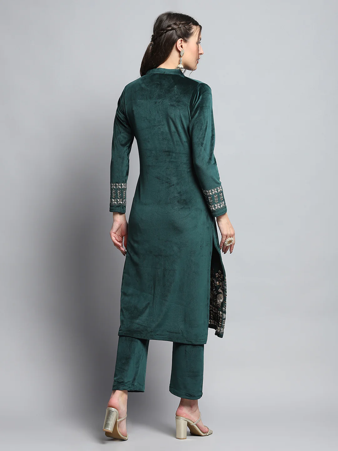 Women Green Self Design Round Neck Full Sleeve Kurti Set for Winter - Image 5