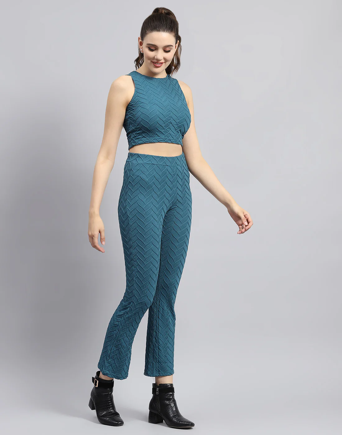 Rock.it Women Green Self Design Round Neck Sleeveless Cords Set - Image 5