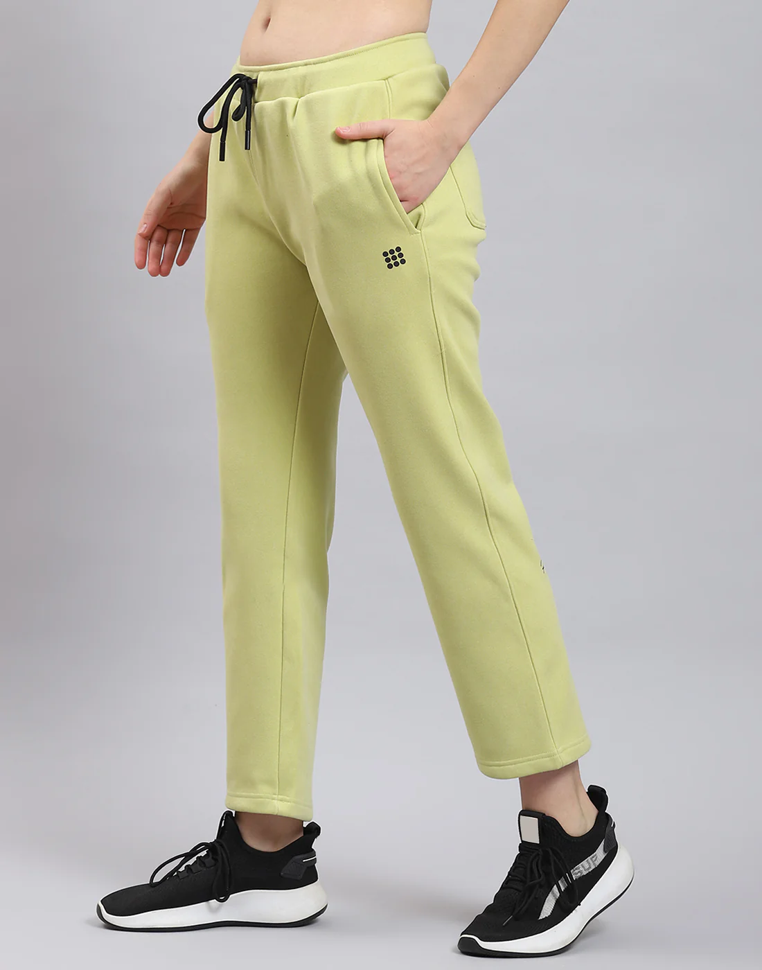 Rock.it Women Green Solid Regular Fit Winter Lower