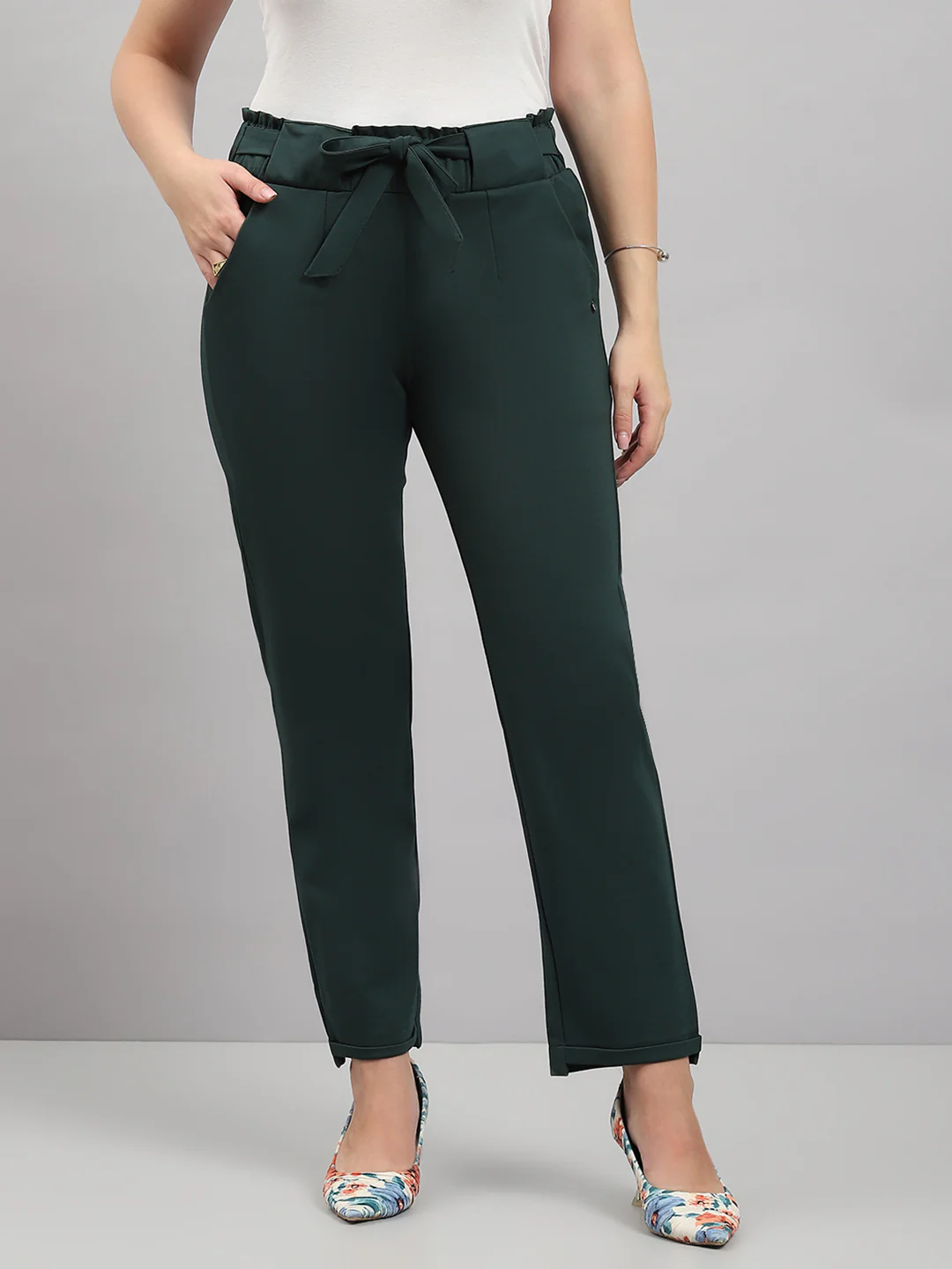 Women Green Solid Regular Fit Winter Lower