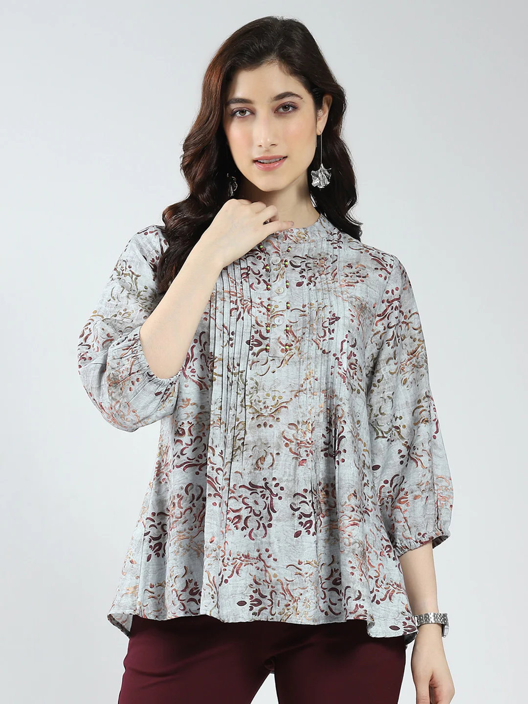 Women Grey Printed Band Neck 3/4th Sleeve Top