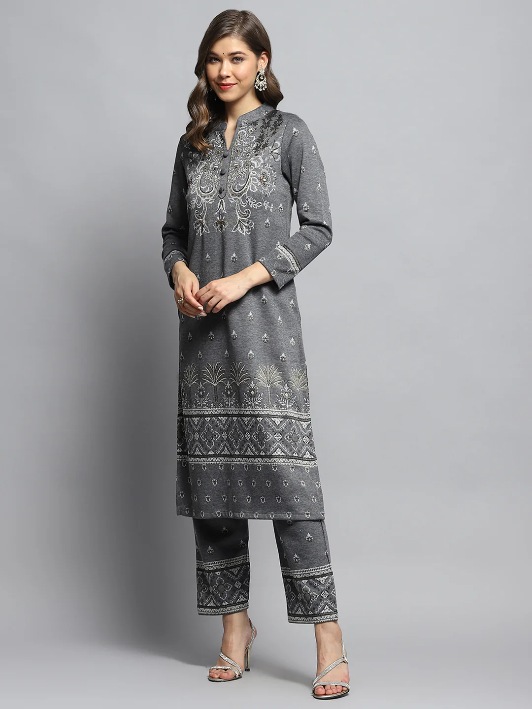 Women Grey Self Design Mandarin Collar Full Sleeve Kurti Set - Image 3