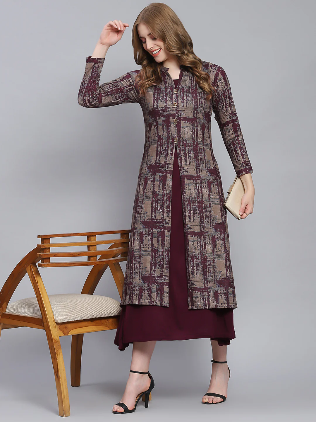 Women Maroon Self Design V Neck Full Sleeve Kurtis Set