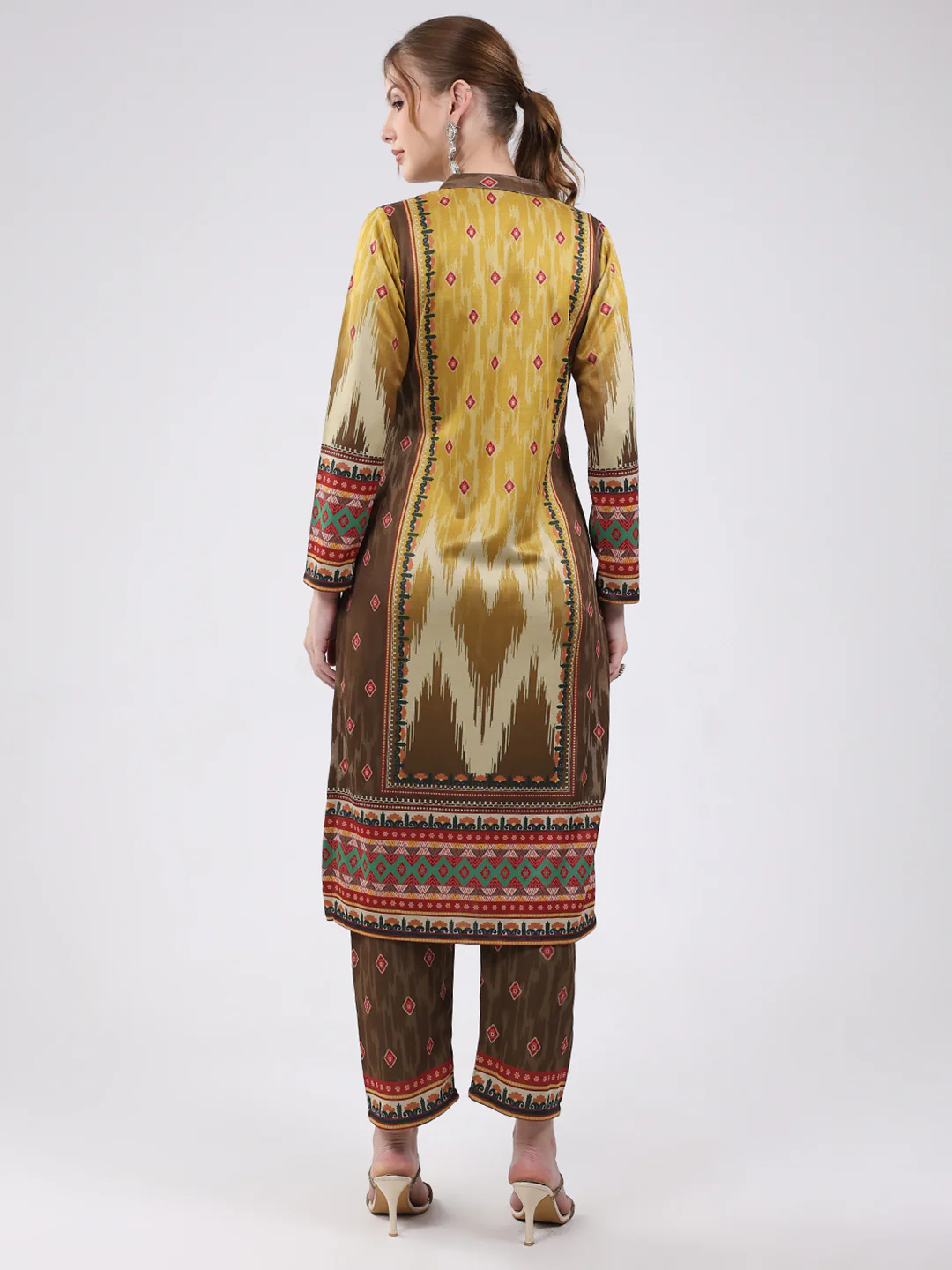 Women Multicolor Printed Round Neck Full Sleeve Kurti Set for Winter - Image 5