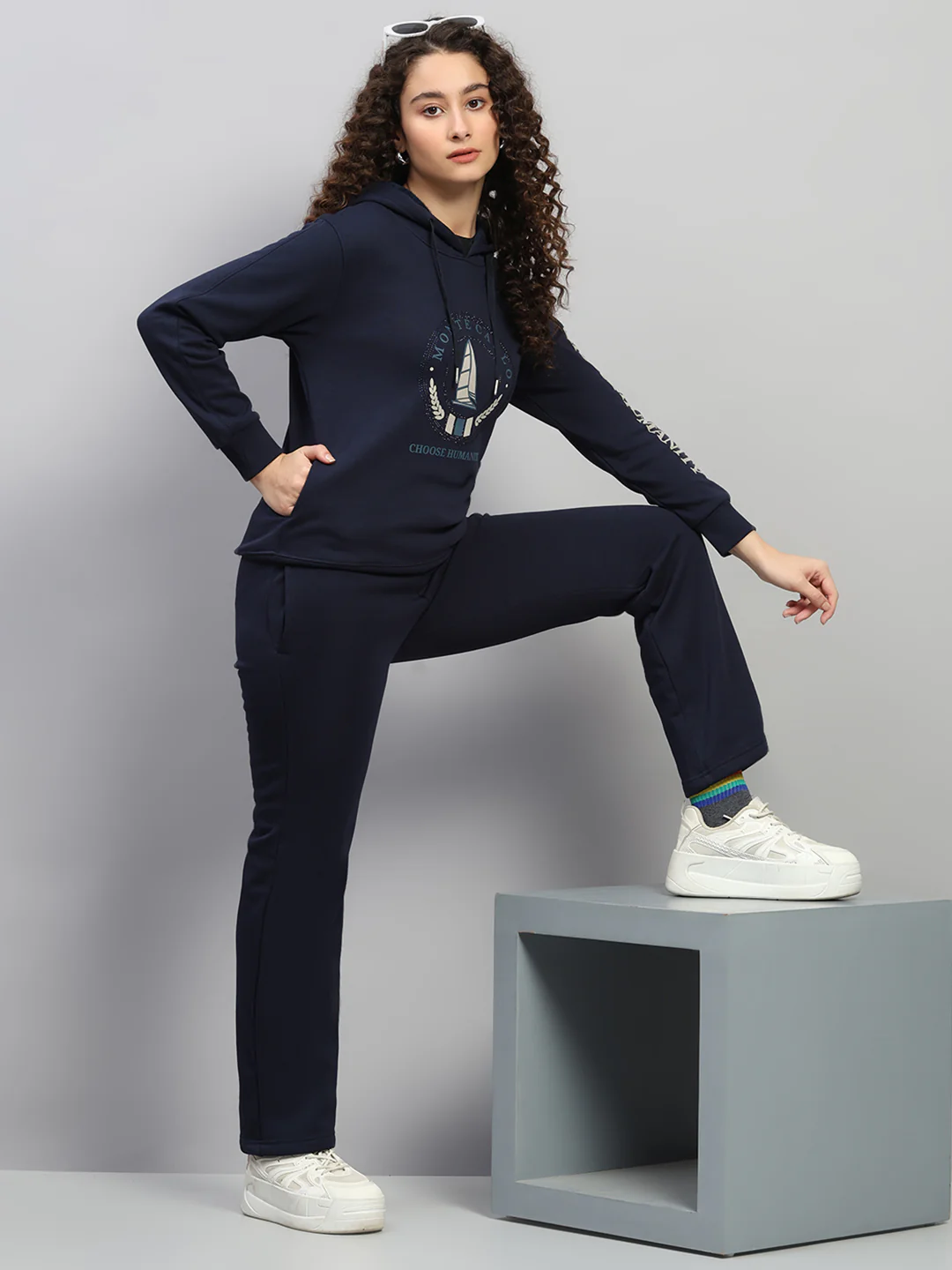 Women Navy Blue Printed Hooded Full Sleeve Cords Set - Image 2