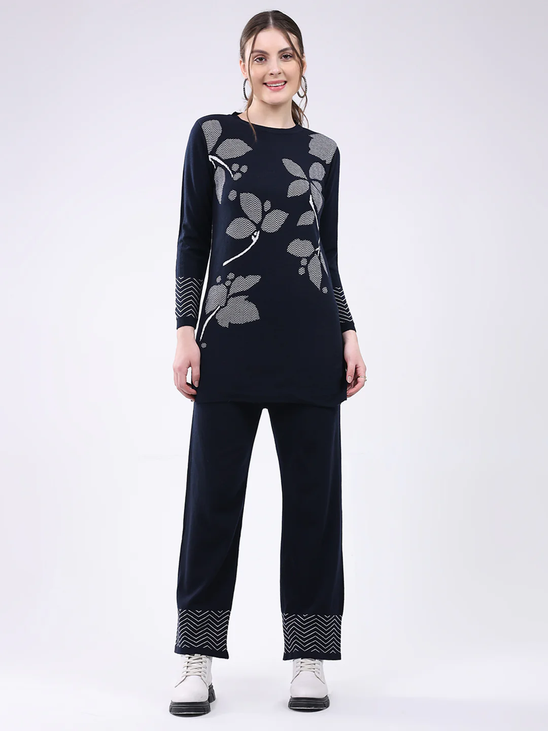 Women Navy Blue Self Design Round Neck Full Sleeve Cords Set