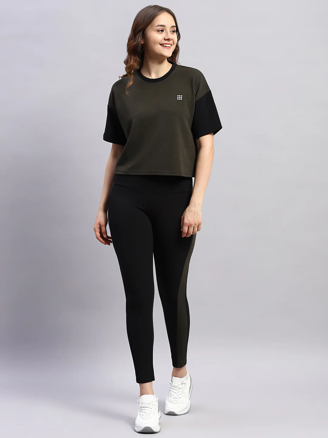 Rock.it Women Olive & Black Solid Round Neck Half Sleeve Cords Set