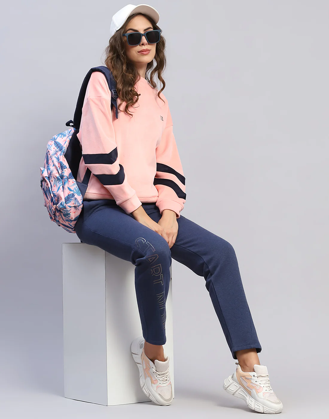 Rock.it Women Pink Solid Round Neck Full Sleeve Sweatshirt