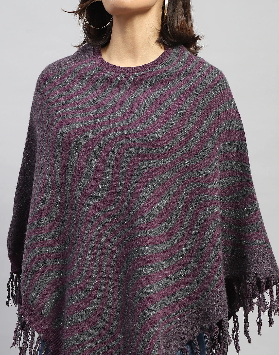 Women Purple Self Design Round Neck Poncho - Image 6