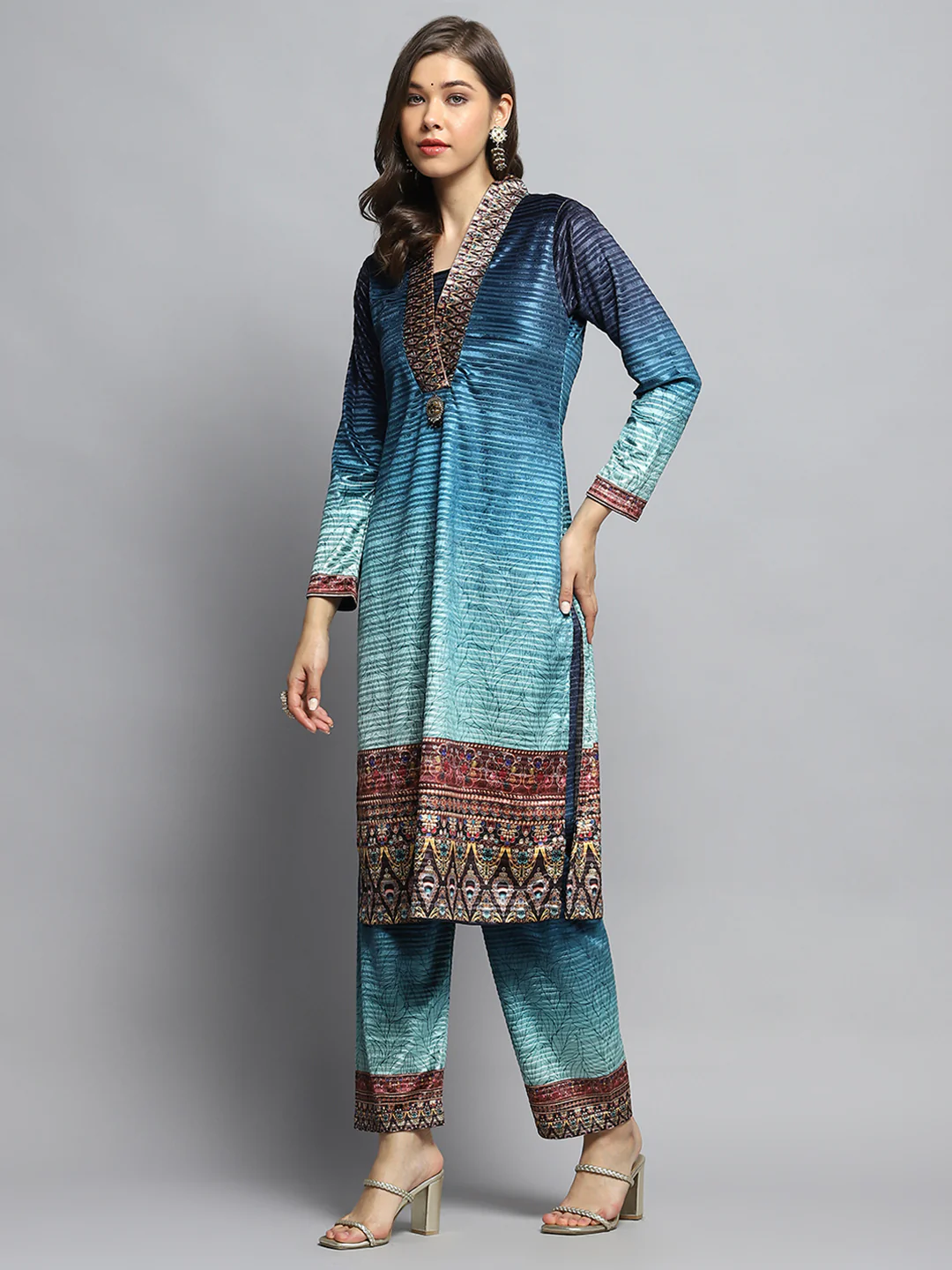 Women Sky Blue Self Design V Neck Full Sleeve Kurti Set with Bag - Image 3