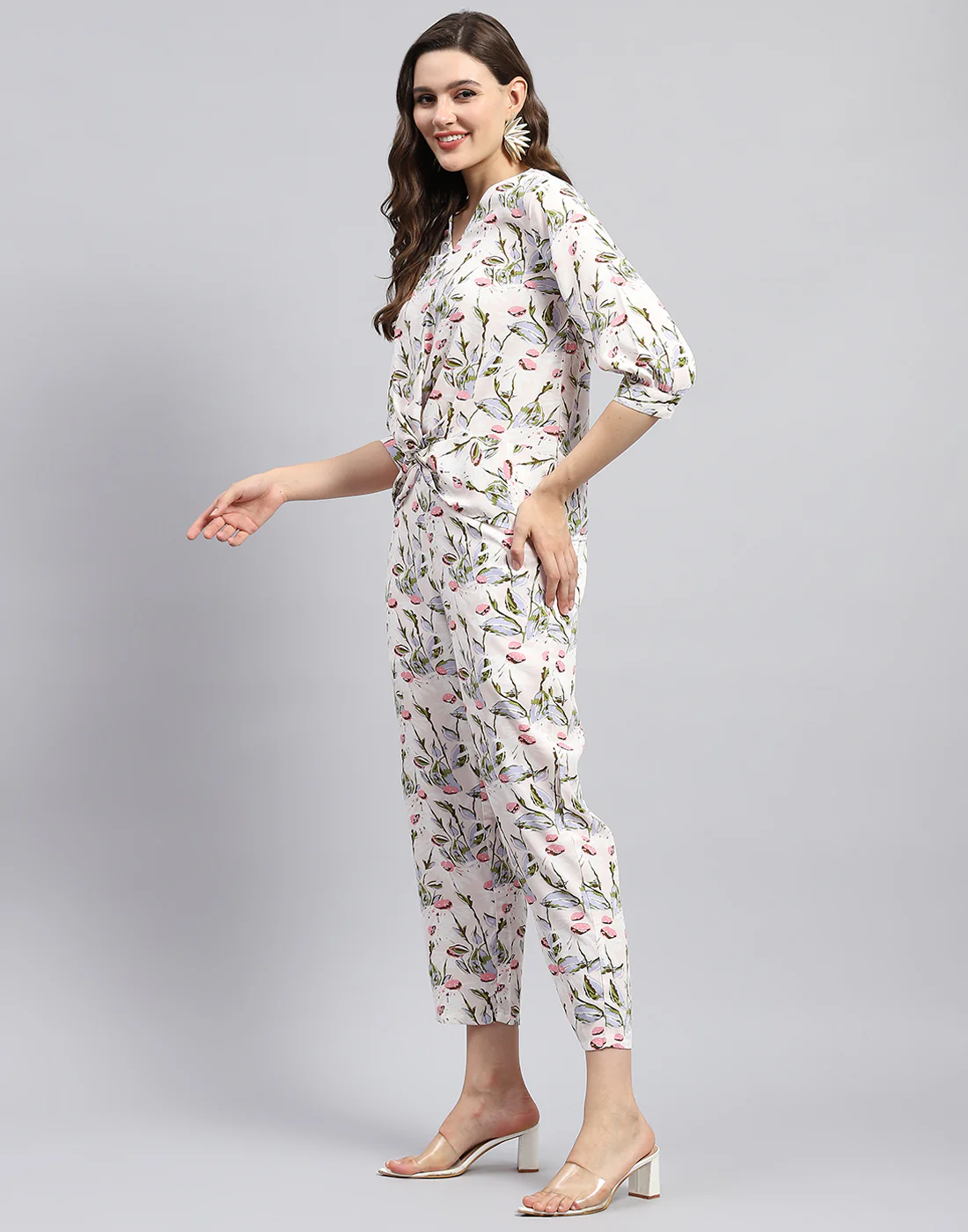 Women White & Pink Floral Print V Neck 3/4 Sleeve Cords Set - Image 4