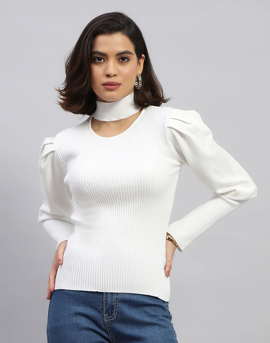 Women White Self Design Round Neck Full Sleeve Sceavy